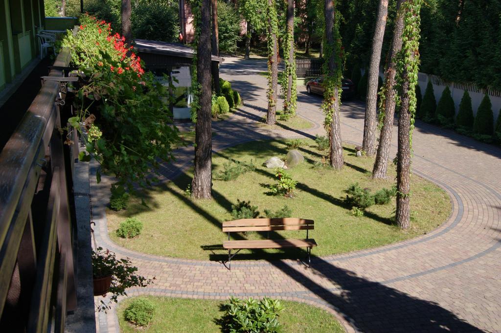 Hotel Graf Łask Buitenkant foto