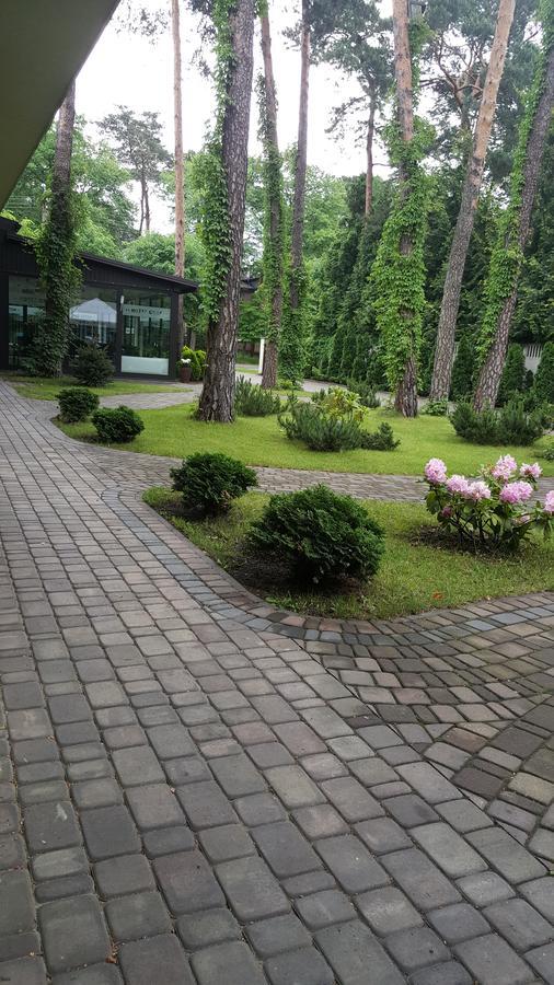 Hotel Graf Łask Buitenkant foto